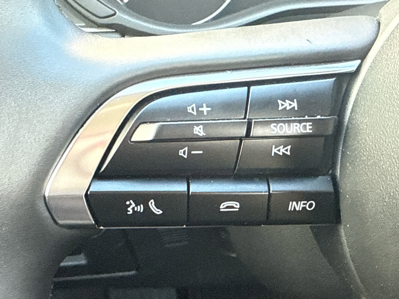 Certified 2025 MAZDA MAZDA3 s image 11