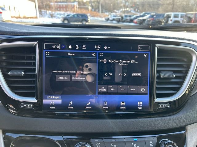 Used 2024 Chrysler Pacifica Touring-L image 20