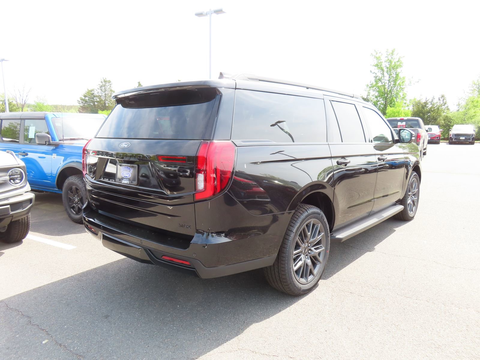 New 2026 Ford Expedition Max Platinum AWD/4WD image 4