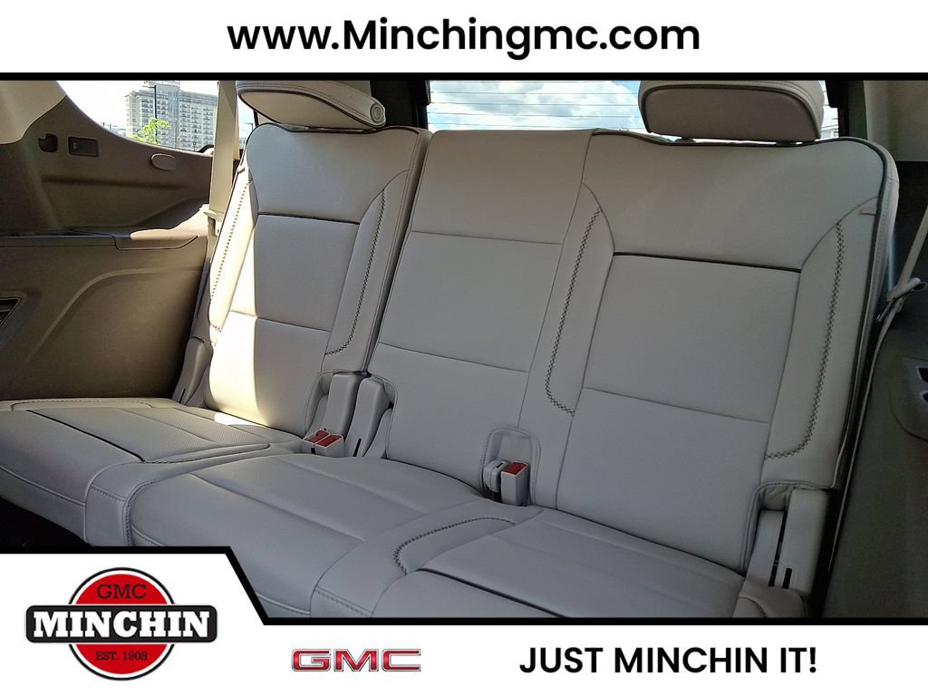 Used 2023 GMC Yukon Denali w/ Advanced Technology Package AWD/4WD image 11