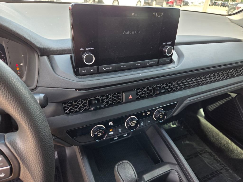 Used 2025 Honda Accord LX image 21
