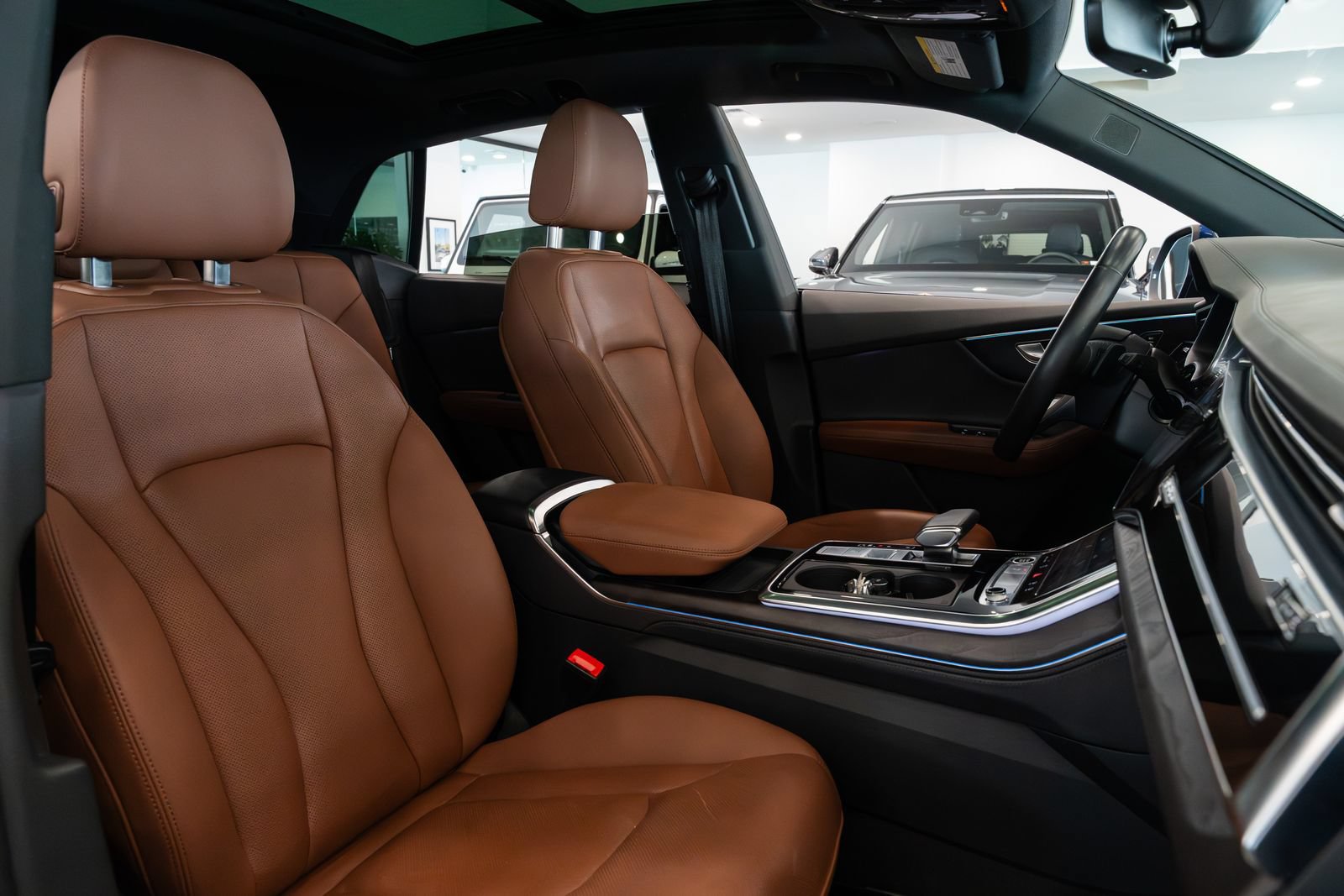 Used 2022 Audi Q8 Prestige w/ Prestige Package AWD/4WD image 25