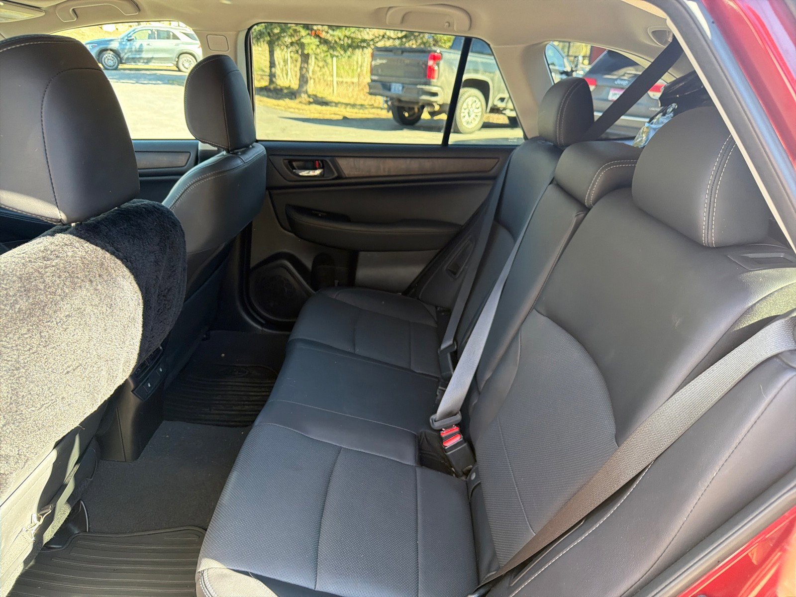 Used 2017 Subaru Outback 3.6R Limited image 26