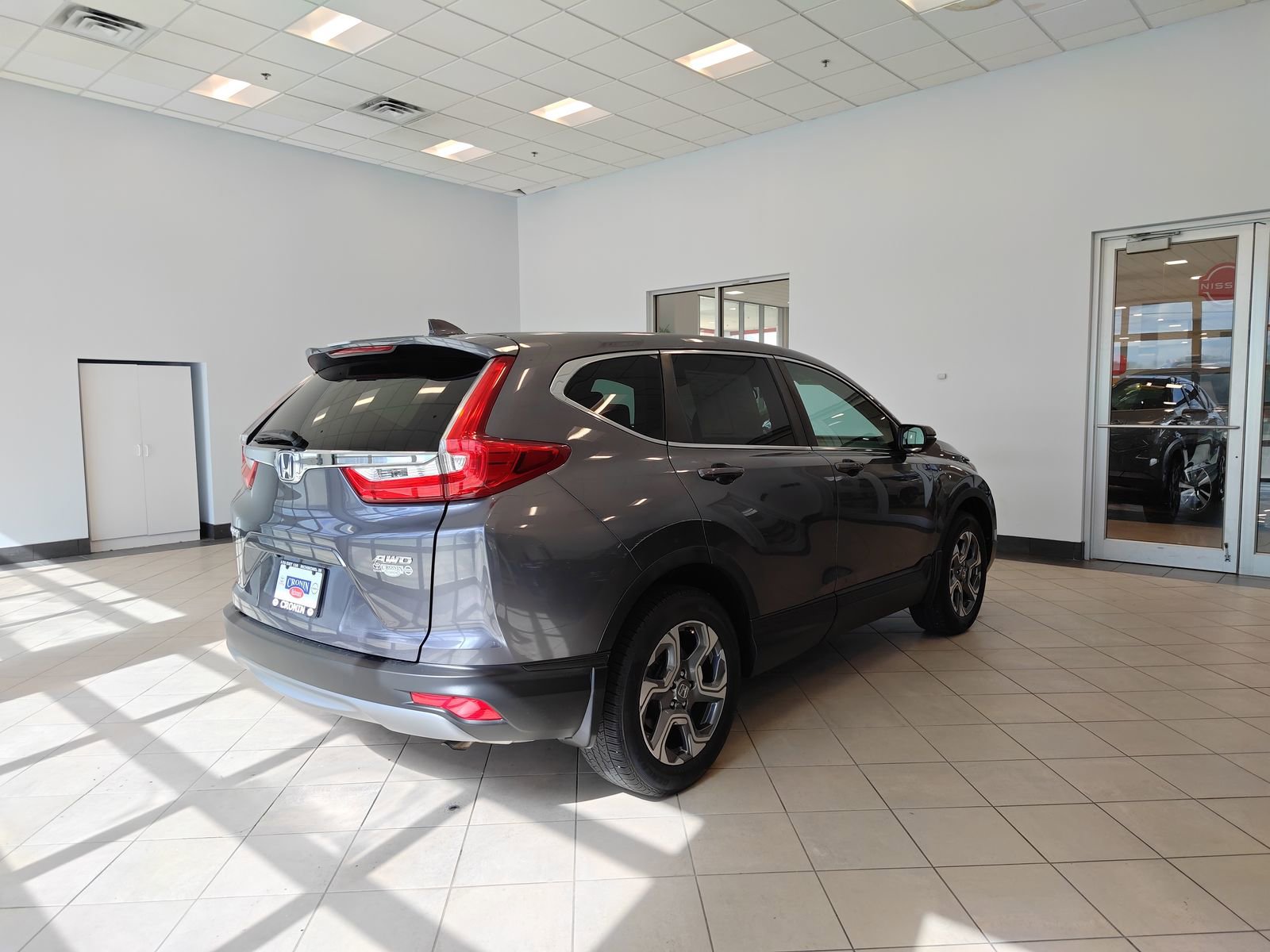 Used 2019 Honda CR-V EX image 2