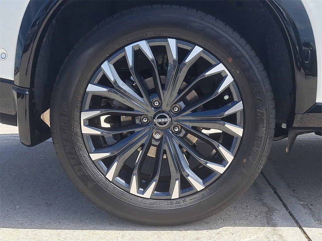 New 2026 Nissan Rogue Platinum w/ Platinum Premium Package image 3