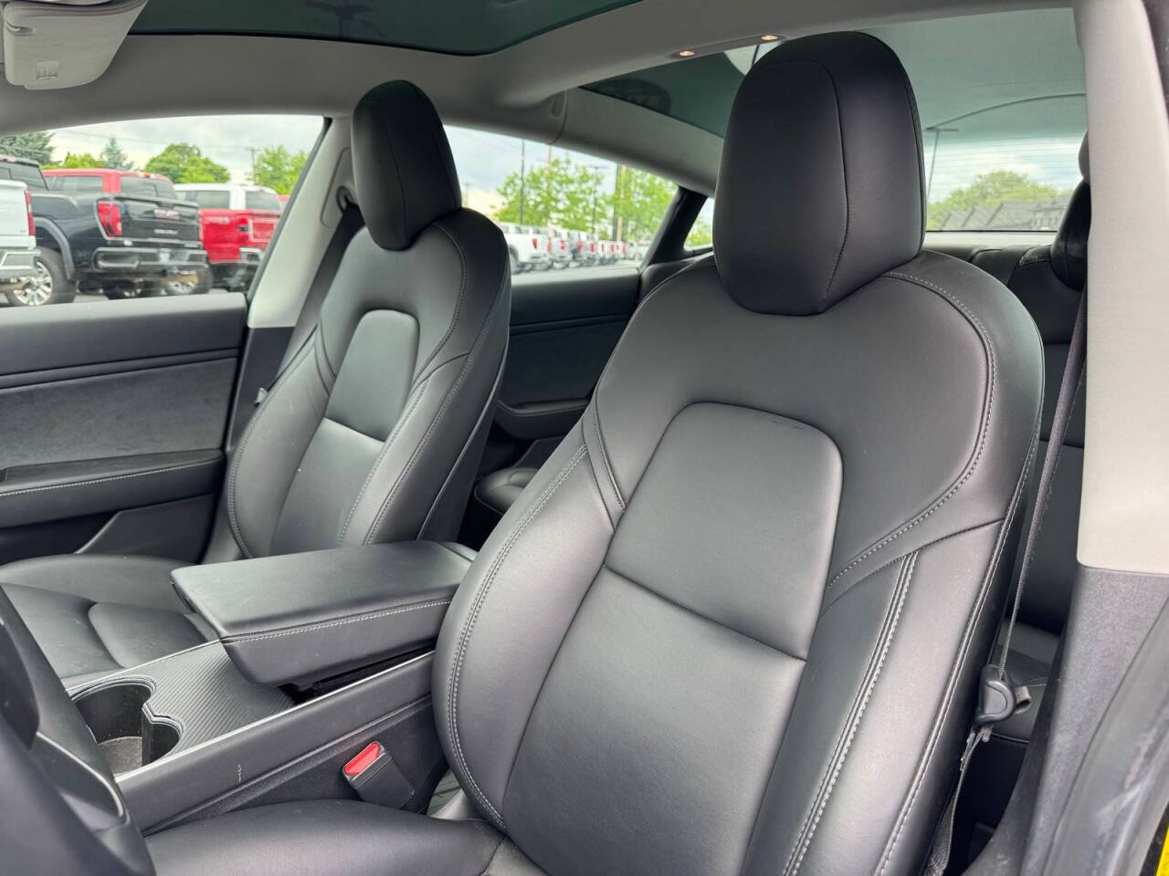 Used 2019 Tesla Model 3 Mid Range RWD image 10