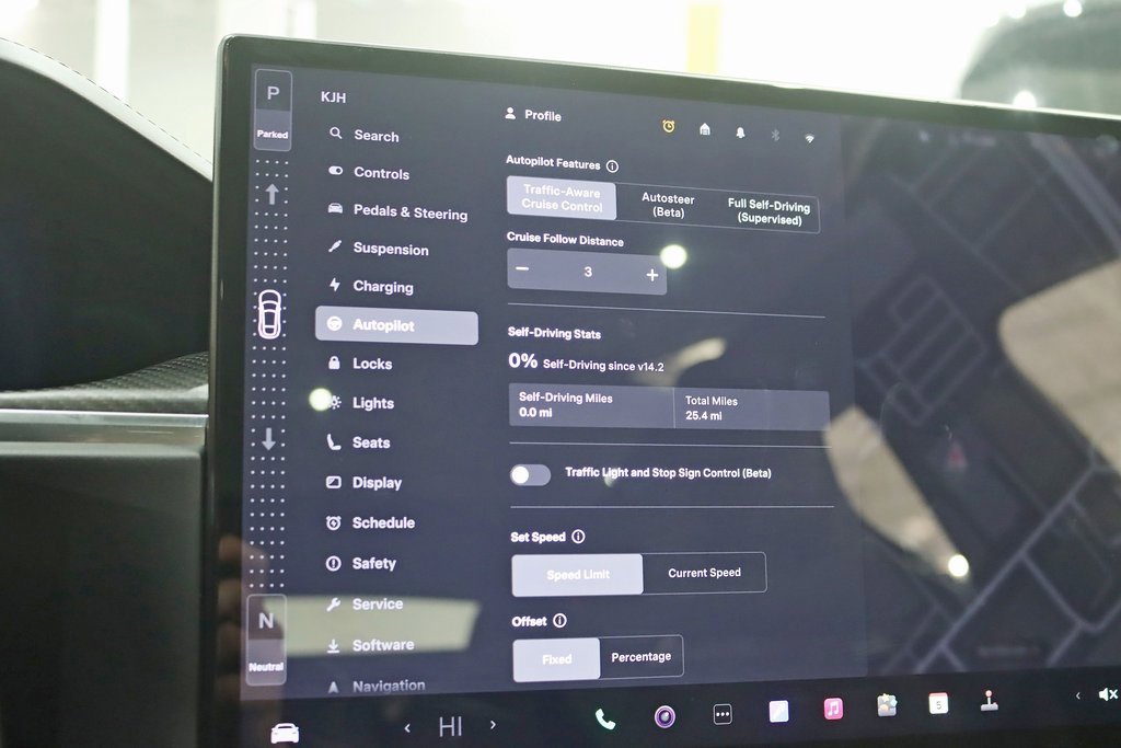 Used 2025 Tesla Model S Plaid image 25