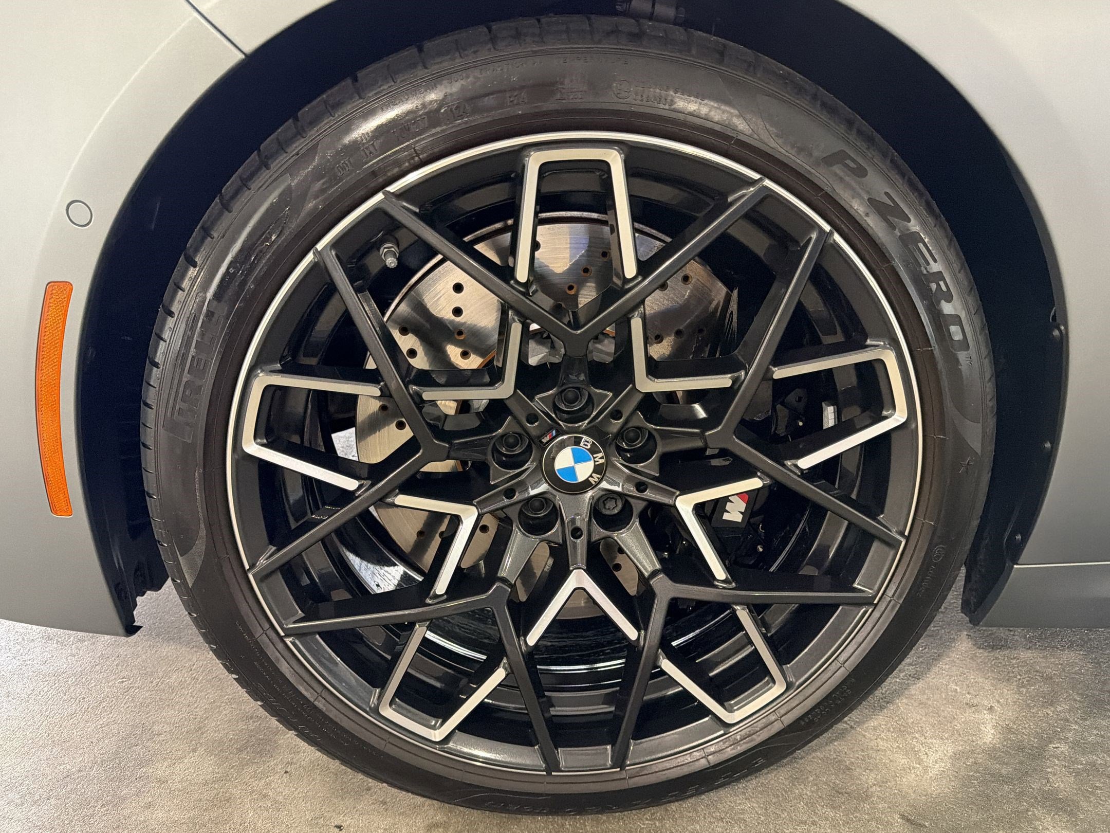 Used 2025 BMW M8 Competition w/ M Carbon Exterior Package AWD/4WD image 10