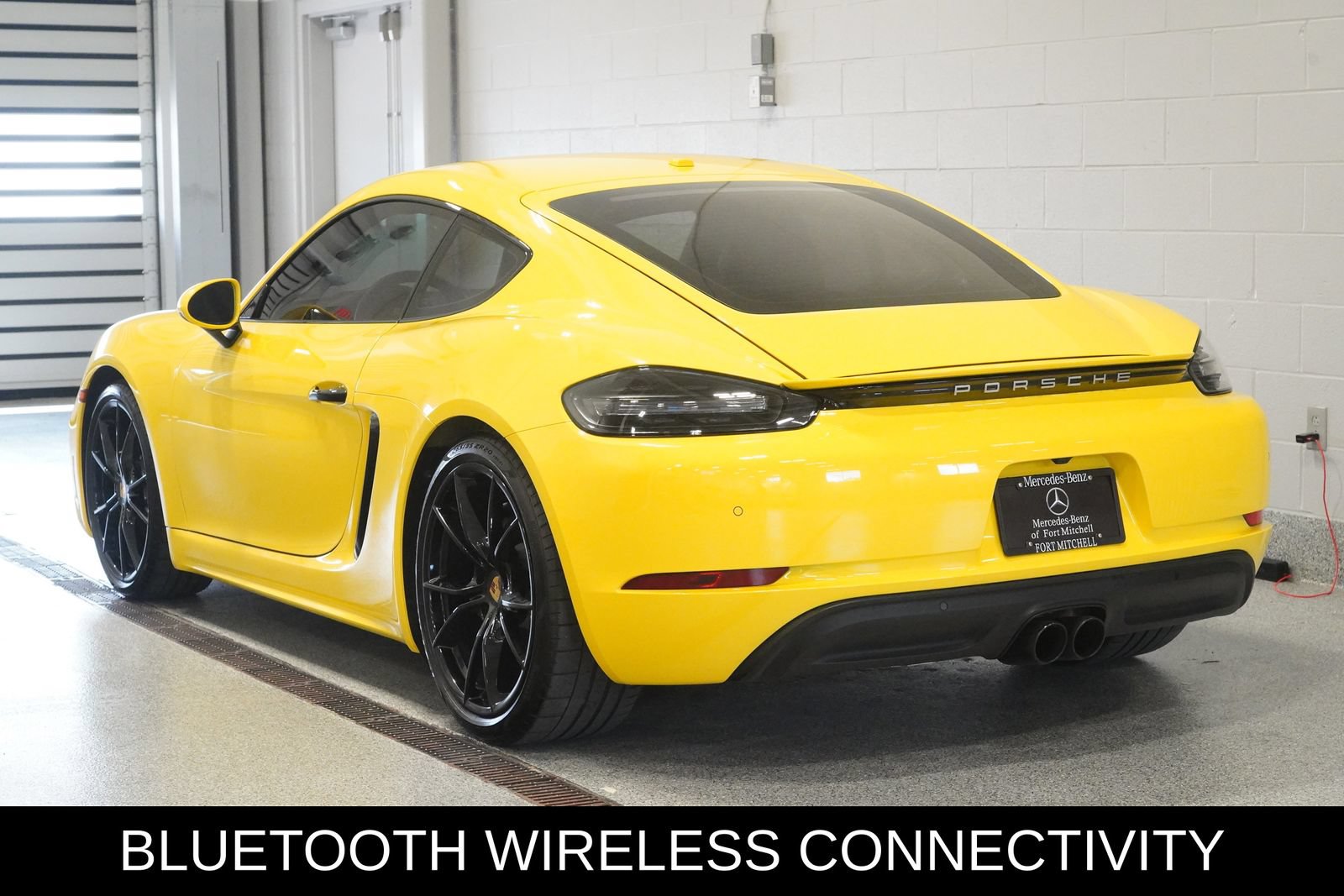 Used 2021 Porsche 718 Cayman RWD image 4