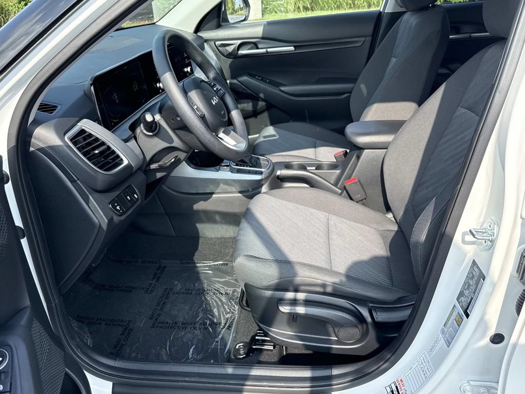 Used 2026 Kia Seltos LX FWD image 23