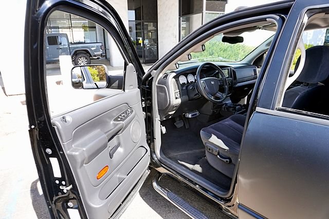 Used 2005 Dodge Ram 3500 Truck SLT w/ Quad Cab Big Horn Value Group RWD image 46