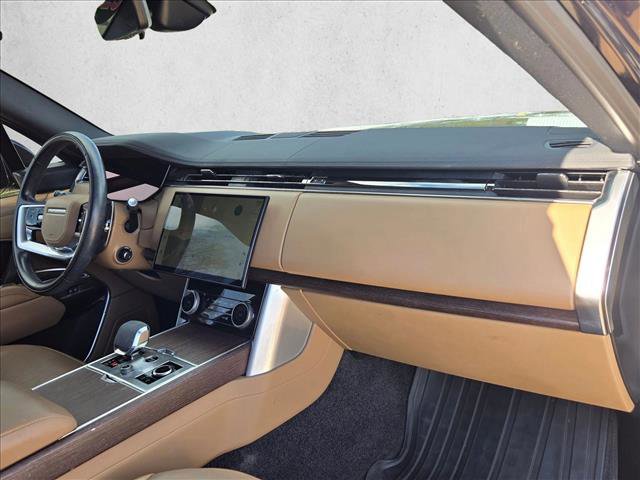 Used 2023 Land Rover Range Rover SE image 21
