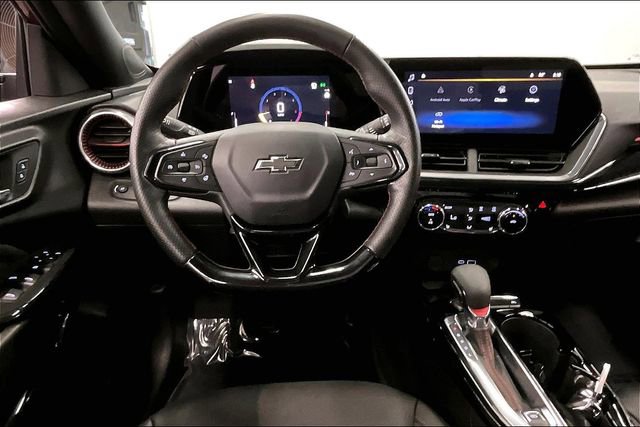 Used 2024 Chevrolet Trax RS w/ Sunroof Package image 6