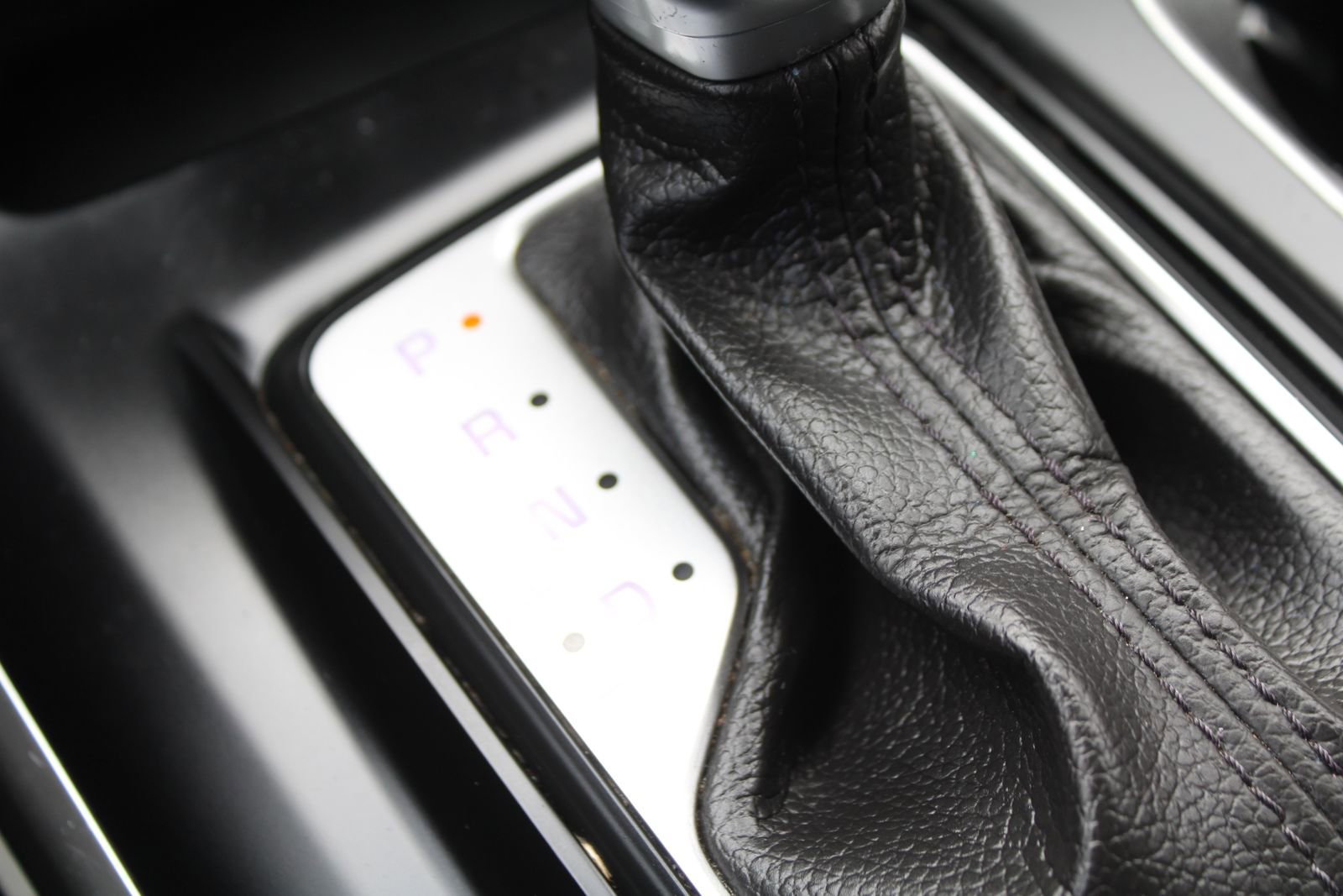 Used 2022 Kia Carnival LX image 41