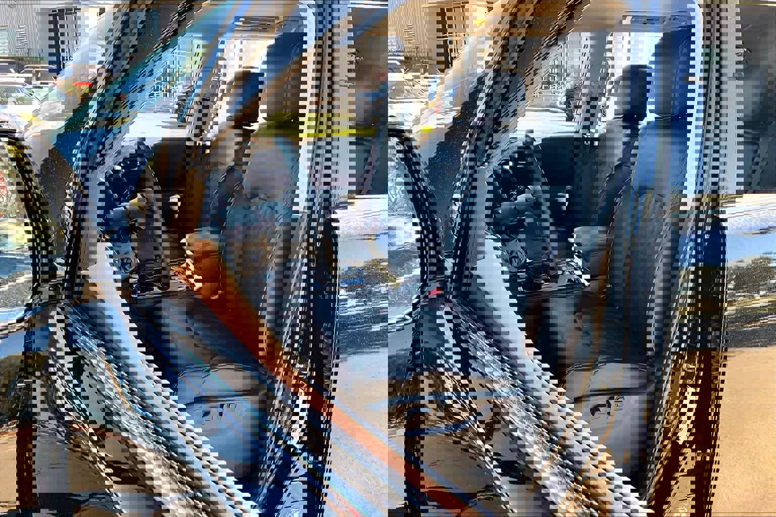 Used 2023 Nissan Armada Platinum w/ Cargo Package image 7