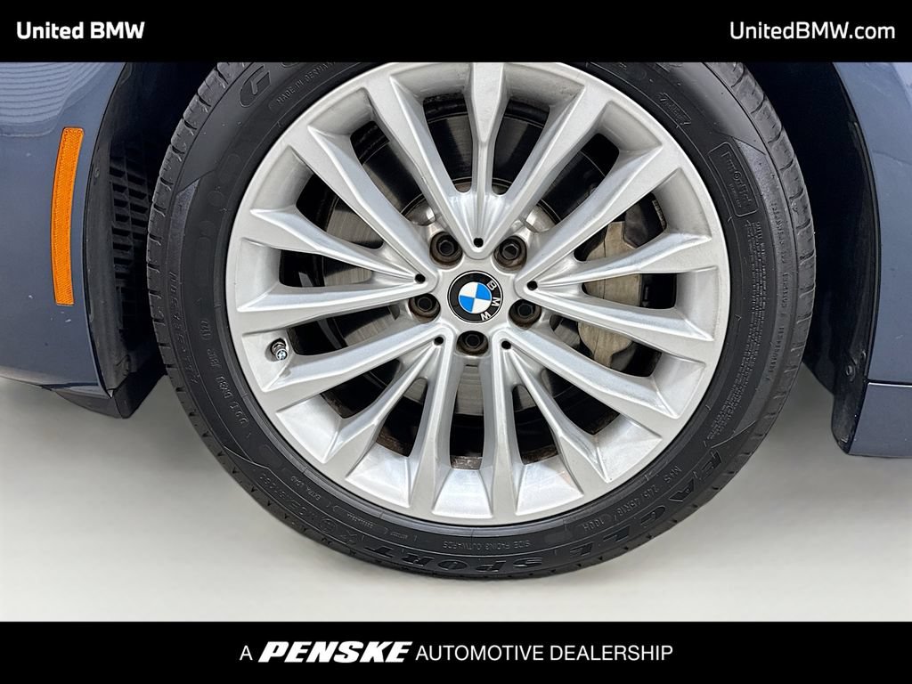 Used 2023 BMW 530i RWD image 2