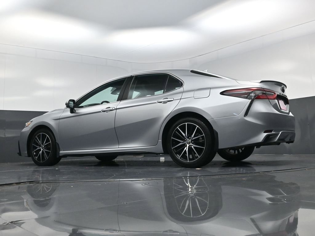 Used 2023 Toyota Camry SE image 21