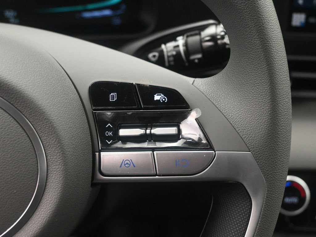 New 2026 Hyundai Elantra Hybrid FWD image 12