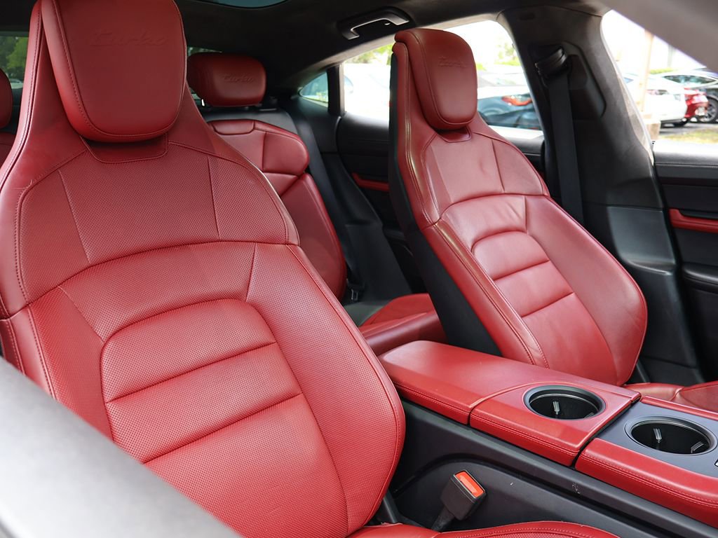 Used 2020 Porsche Taycan Turbo AWD/4WD image 33