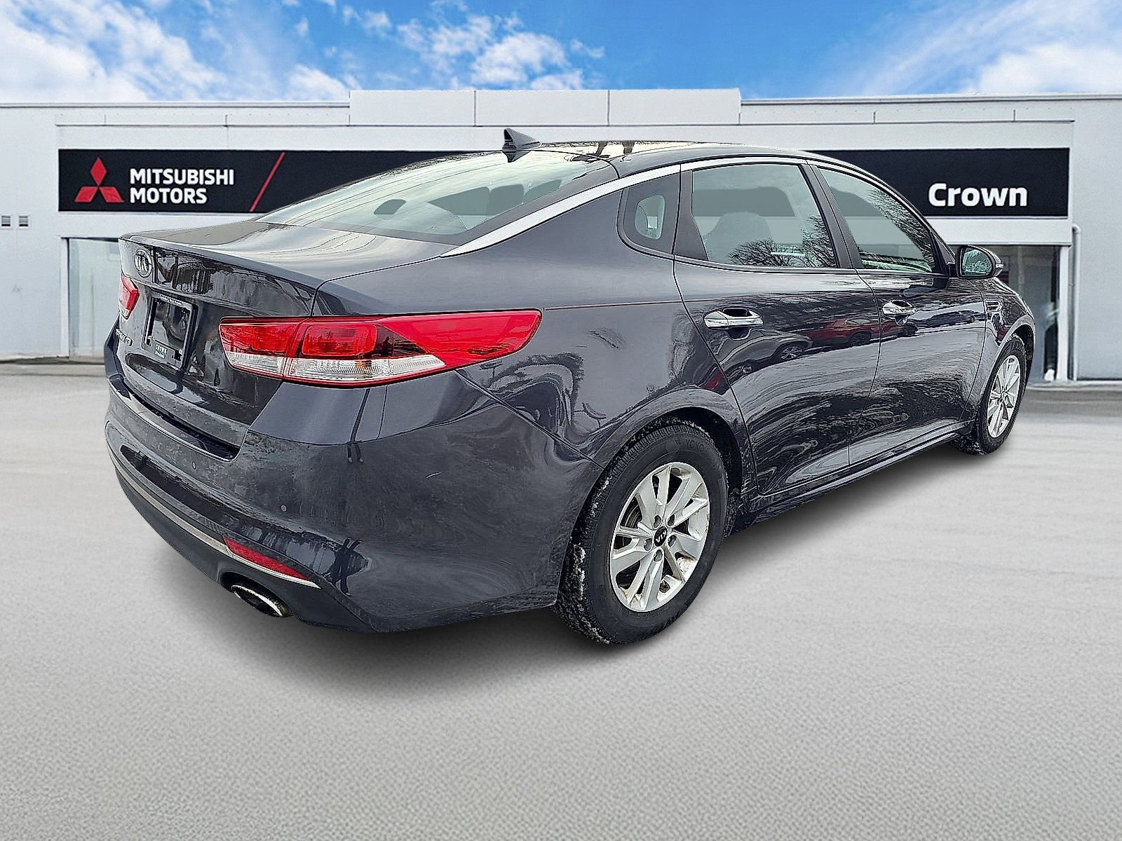 Used 2017 Kia Optima LX w/ Convenience Plus Package image 4