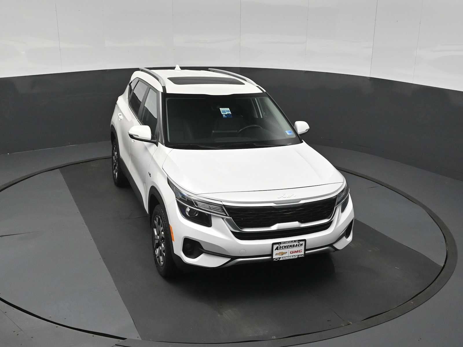 Used 2023 Kia Seltos EX AWD/4WD image 11
