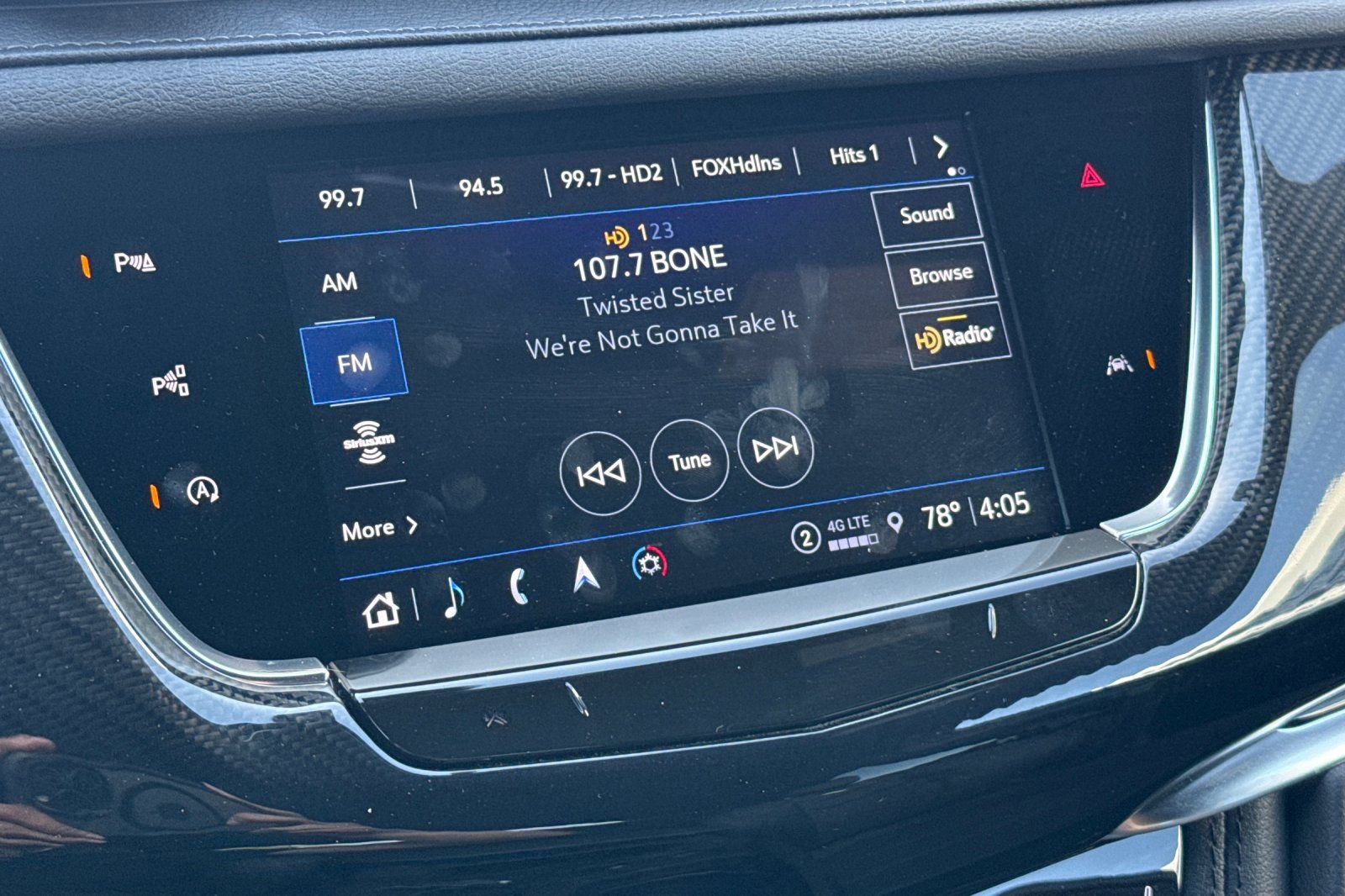 Certified 2025 Cadillac XT6 Sport w/ Technology Package image 24