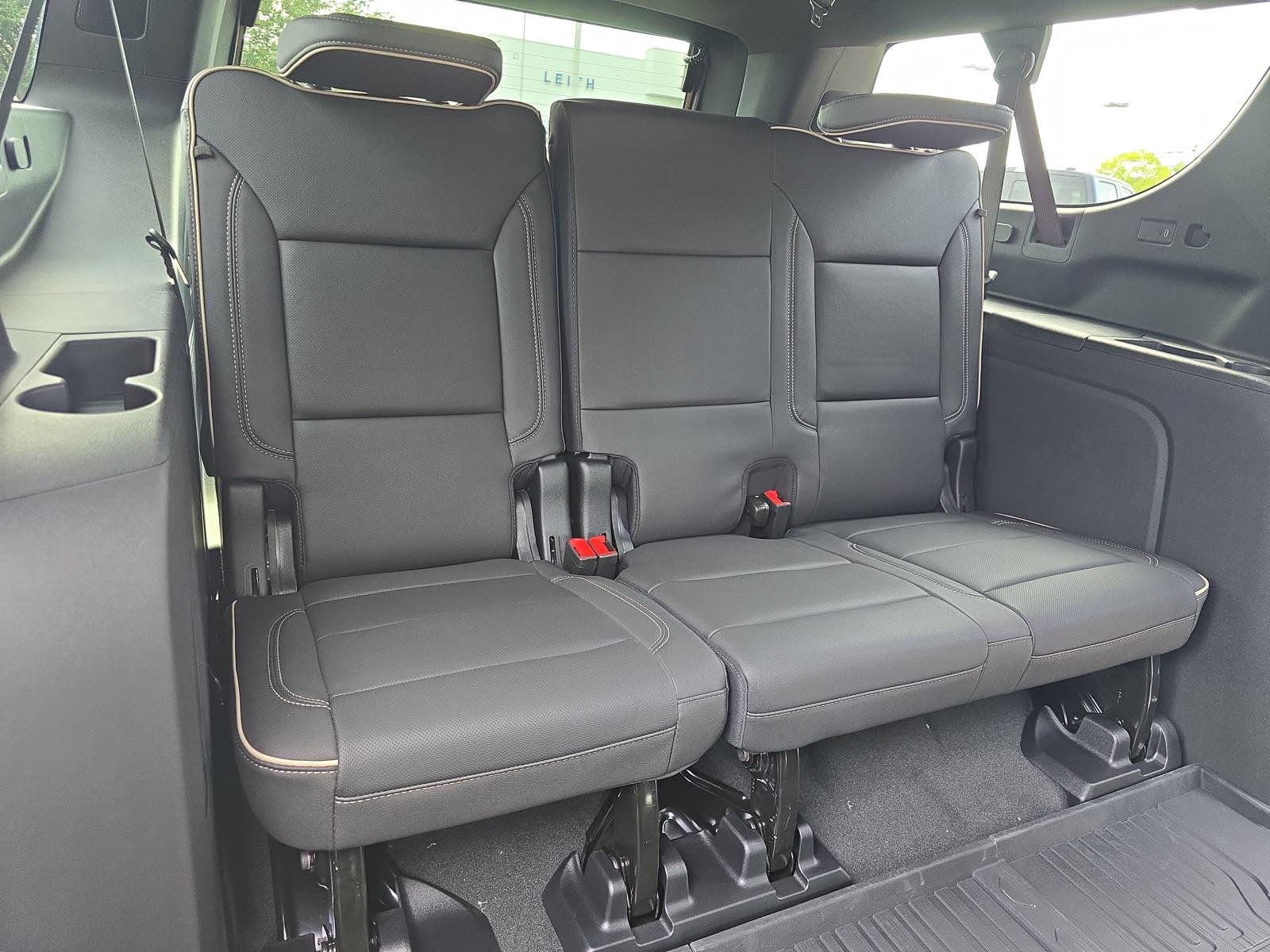 New 2026 GMC Yukon XL Elevation w/ Elevation Premium Package AWD/4WD image 13