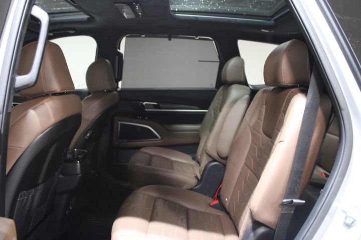 Used 2022 Kia Telluride SX w/ SX Prestige Package image 25