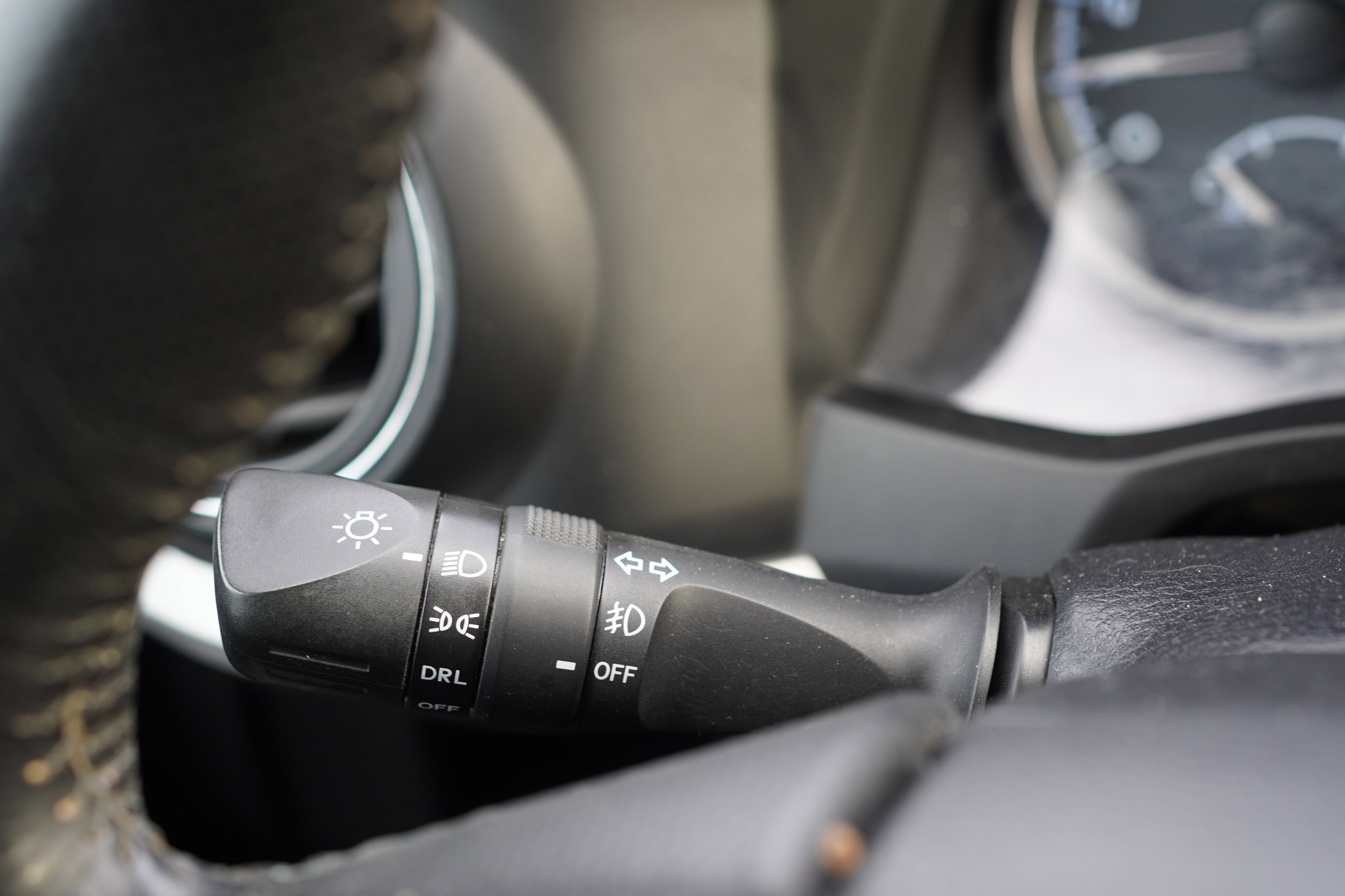 Used 2017 Toyota Tacoma SR5 image 34