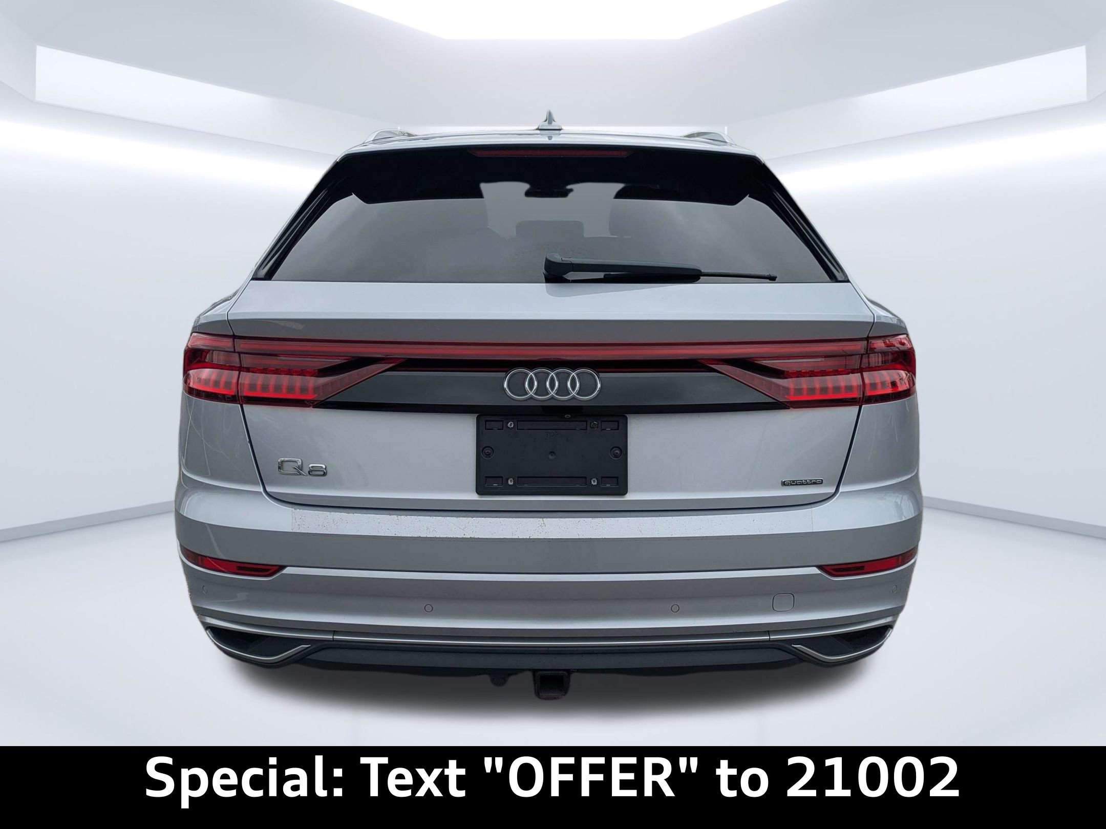 Used 2019 Audi Q8 Prestige w/ Luxury Package AWD/4WD image 5