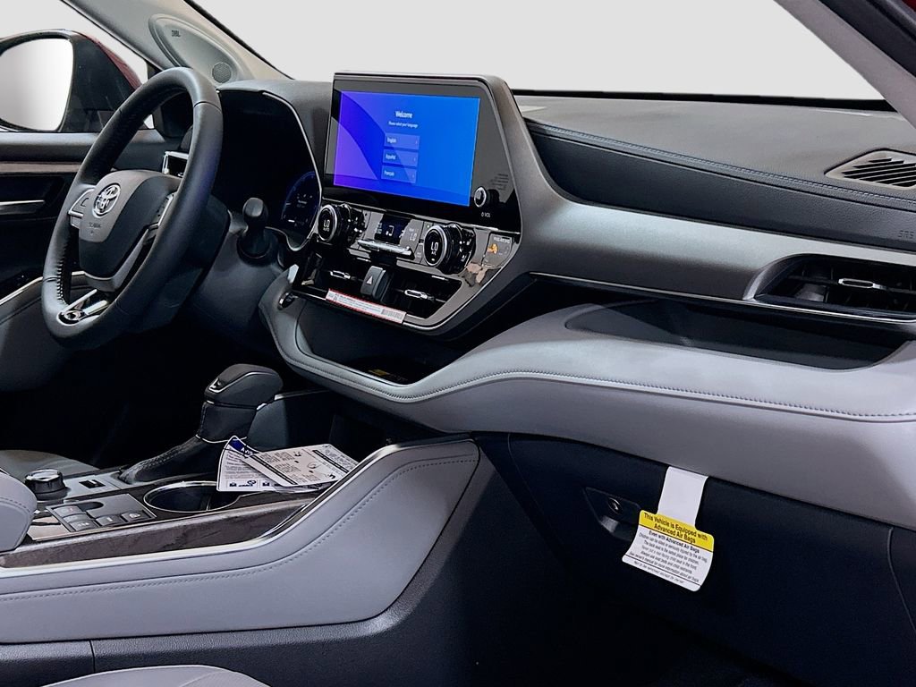 New 2026 Toyota Highlander Limited AWD/4WD image 31