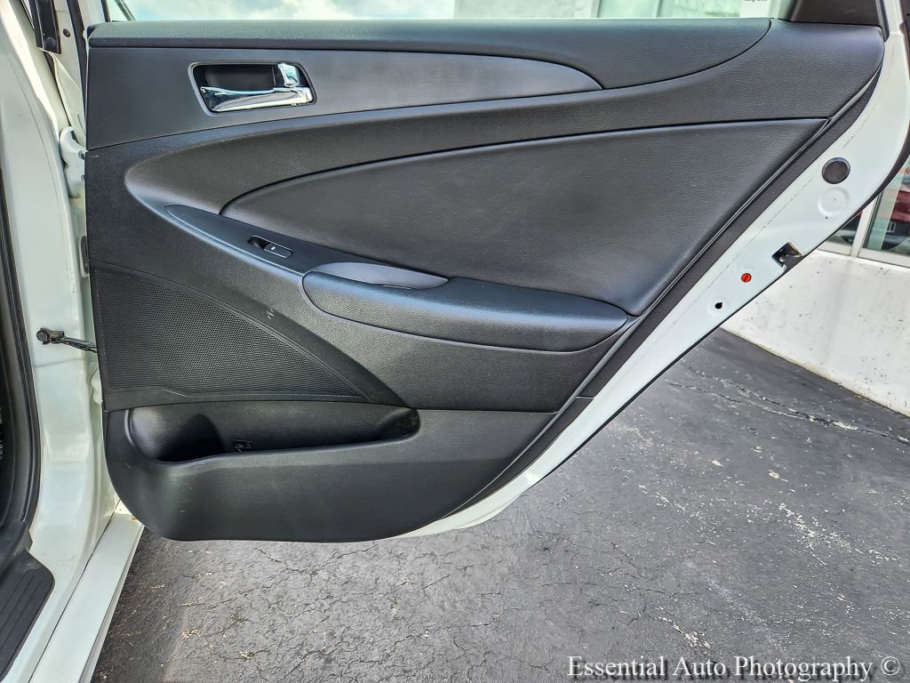 Used 2011 Hyundai Sonata SE FWD image 16
