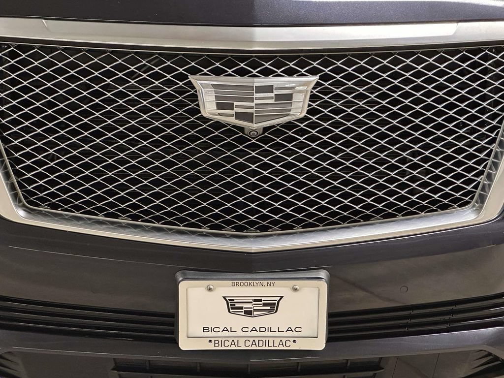 Used 2023 Cadillac Escalade Premium Luxury w/ LPO, Radiant Package AWD/4WD image 8