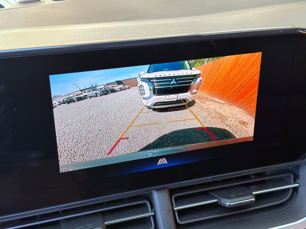 Used 2024 Chevrolet Trax ACTIV w/ Sunroof Package image 8