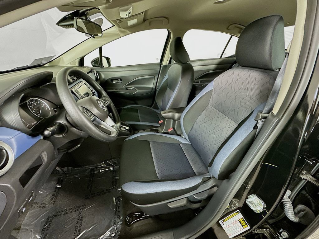Used 2025 Nissan Versa SV w/ Trunk Package image 26