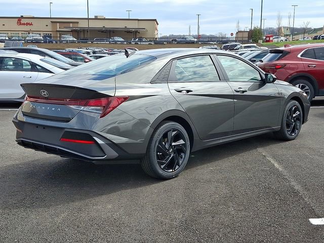 New 2026 Hyundai Elantra Sport image 4