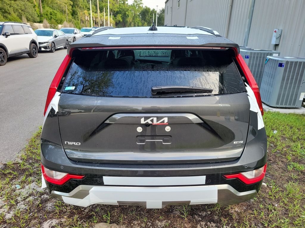New 2026 Kia Niro FWD image 4