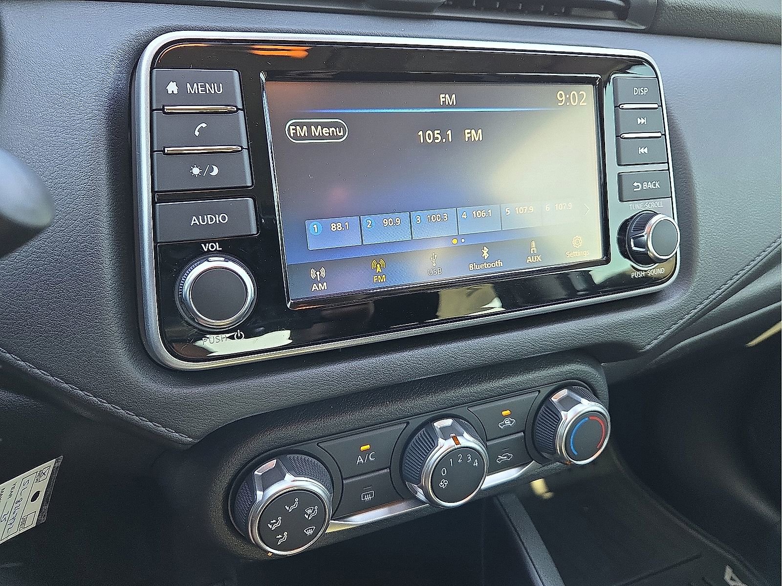 Used 2025 Nissan Versa S w/ Trunk Package image 16