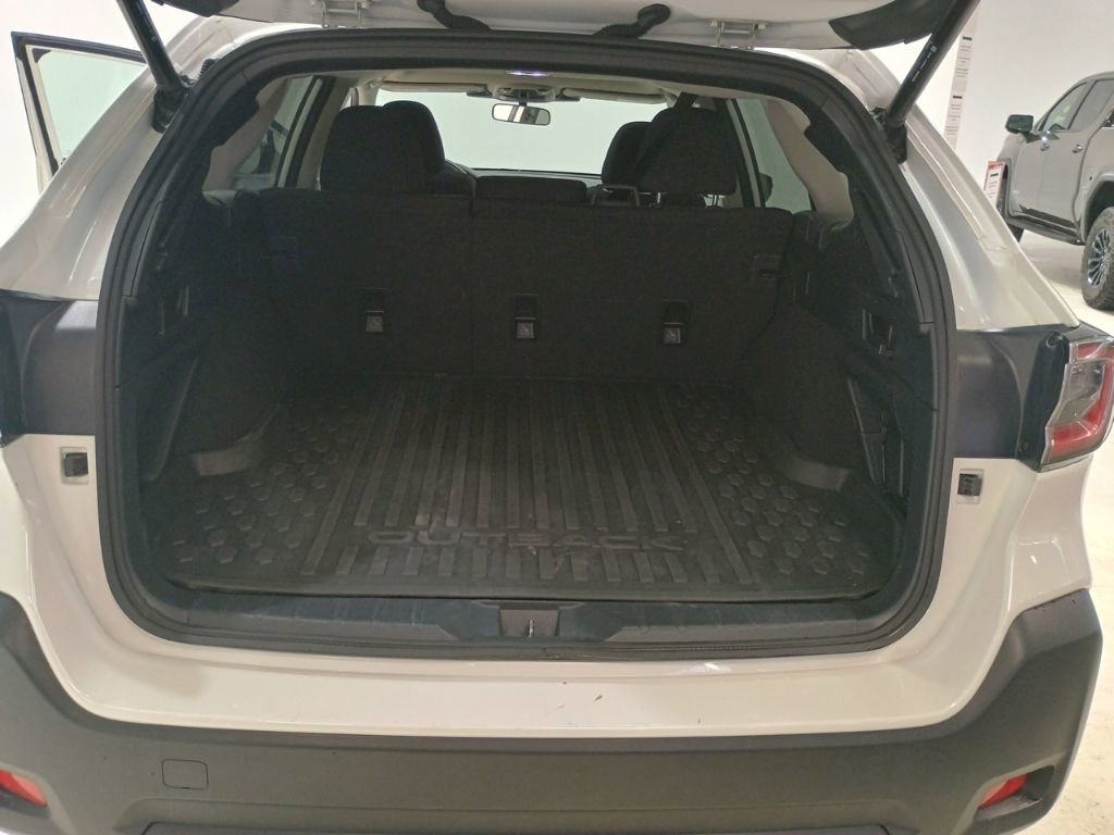 Used 2025 Subaru Outback Premium image 24