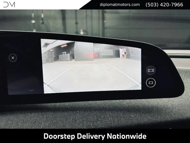 Used 2025 Lucid Air Pure RWD image 38