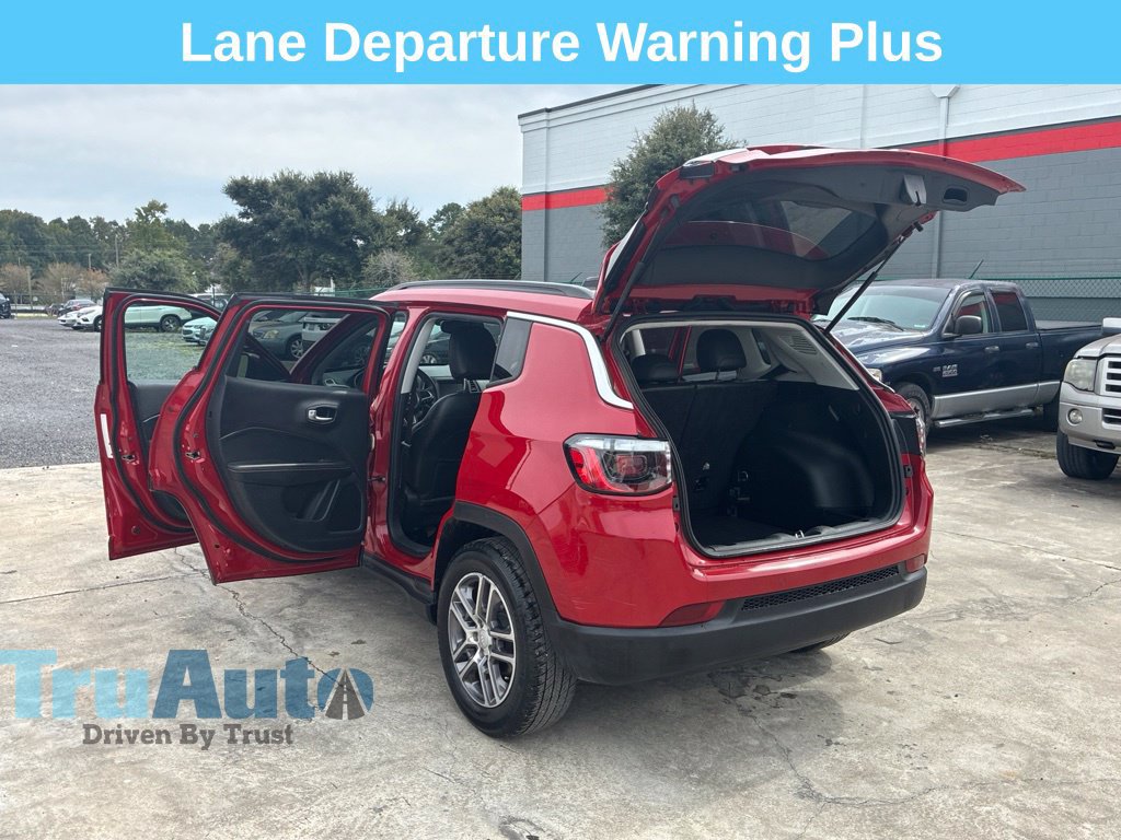 Used 2020 Jeep Compass Latitude FWD image 15