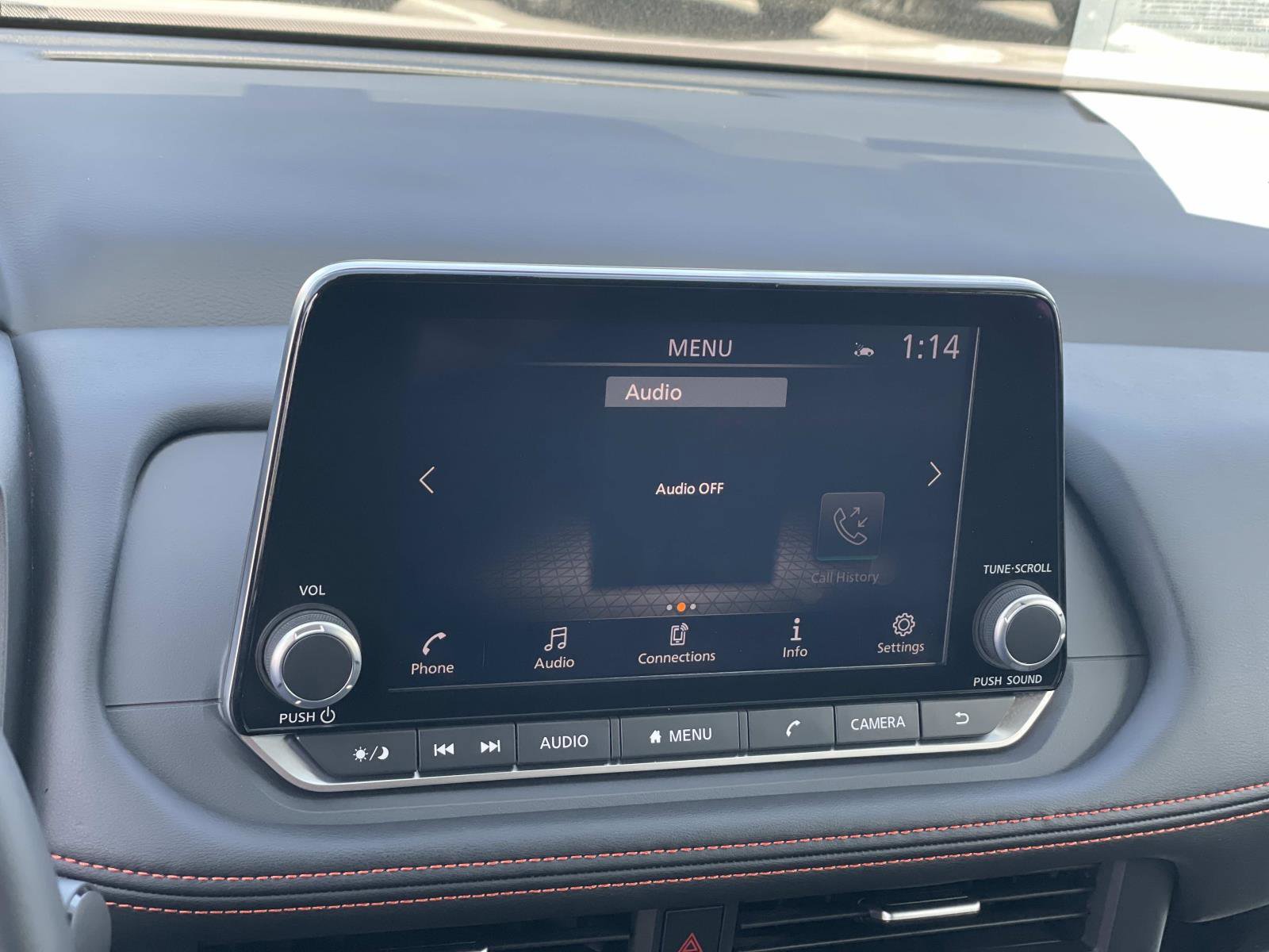 Used 2025 Nissan Rogue SV image 12