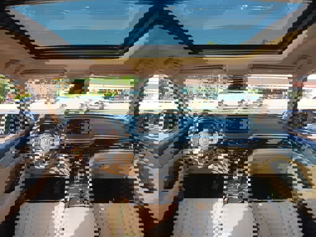 Used 2023 Acura MDX SH-AWD w/ Technology Package image 19