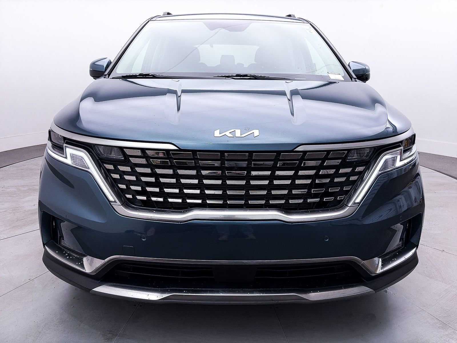 Certified 2024 Kia Carnival SX image 11