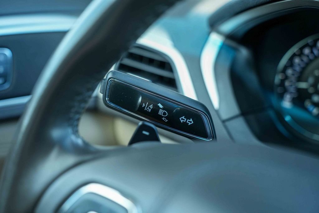 Used 2020 Lincoln MKZ FWD image 31