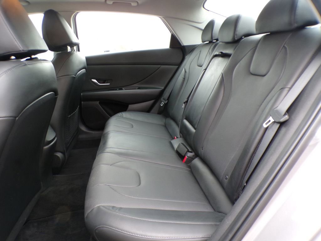 Certified 2023 Hyundai Elantra Limited w/ Cargo Package FWD image 18