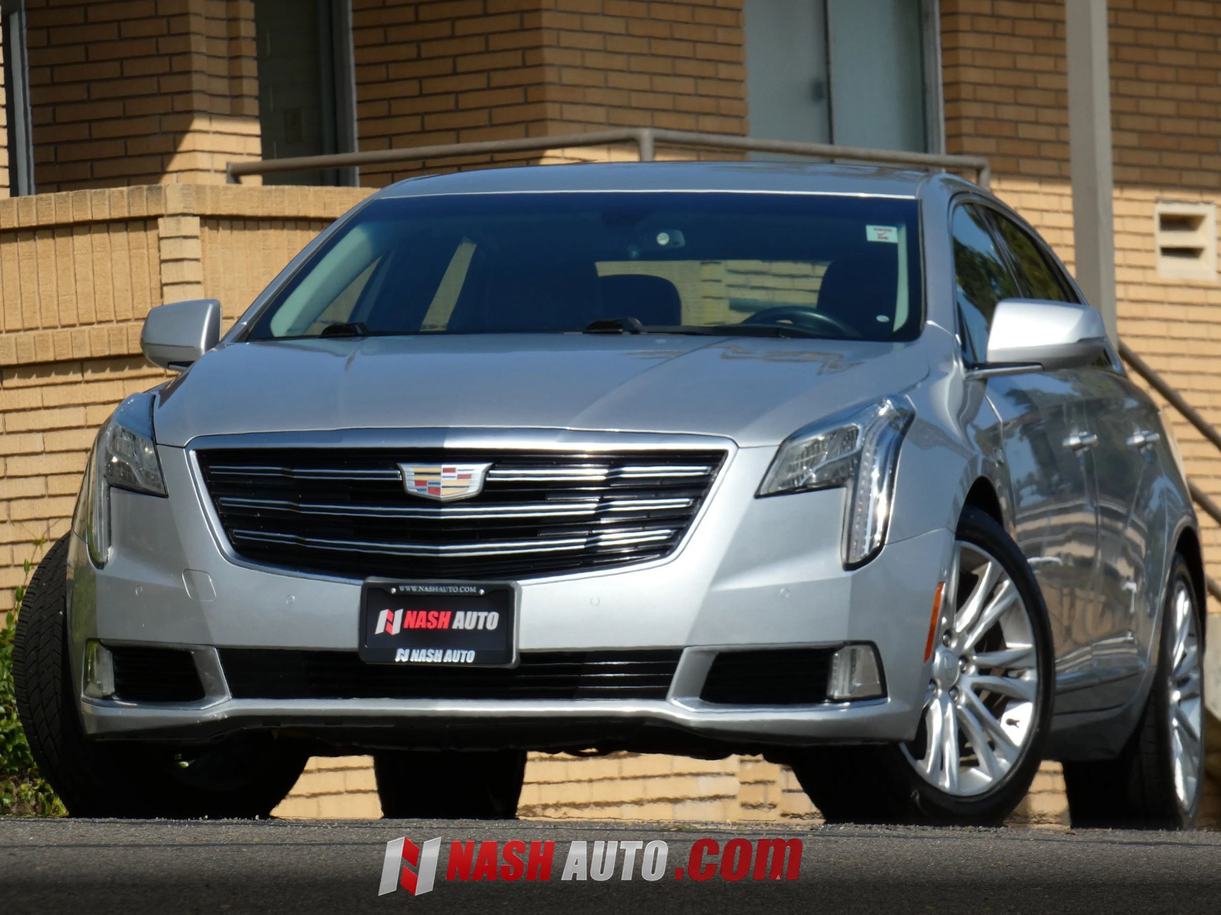 Used 2019 Cadillac XTS Luxury FWD image 2