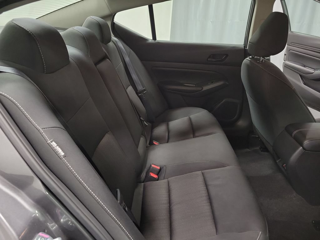Used 2025 Nissan Altima 2.5 SV FWD image 23