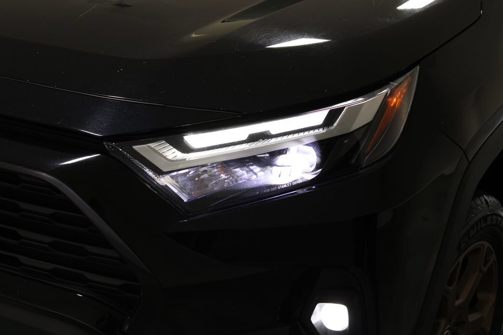 Used 2024 Toyota RAV4 AWD Hybrid image 49