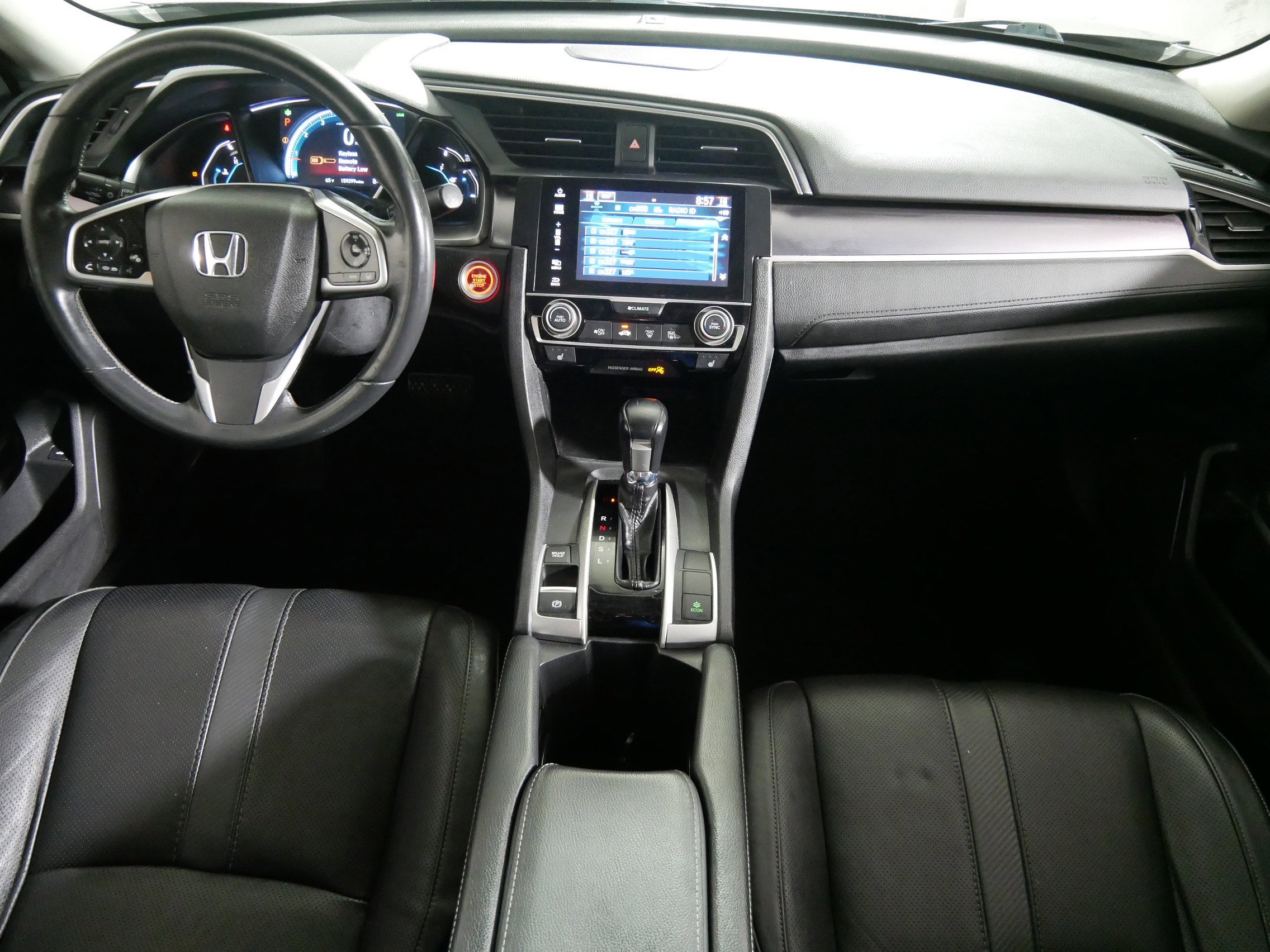Used 2016 Honda Civic Touring image 10